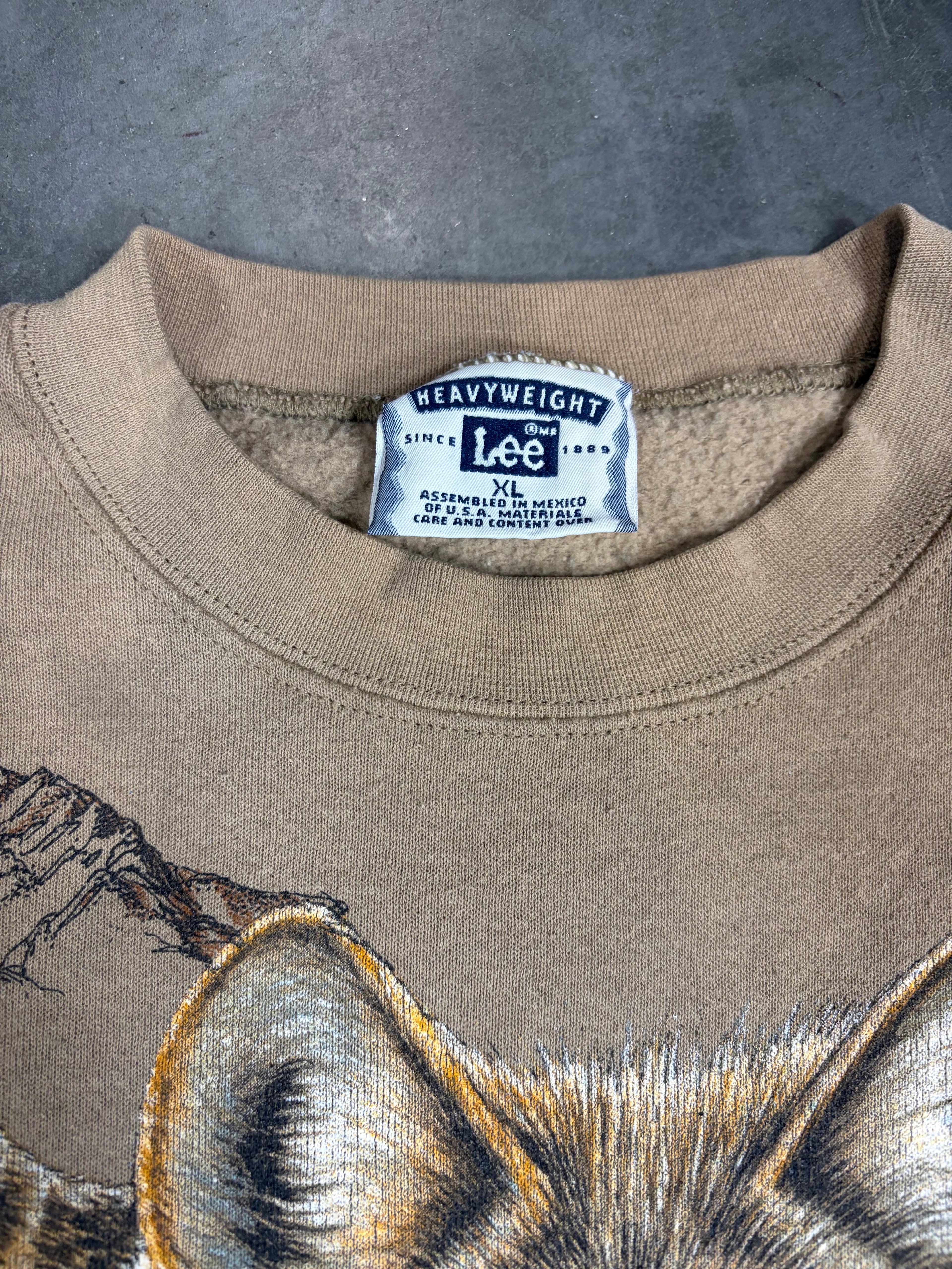 Wolf/Nature vintage crewneck