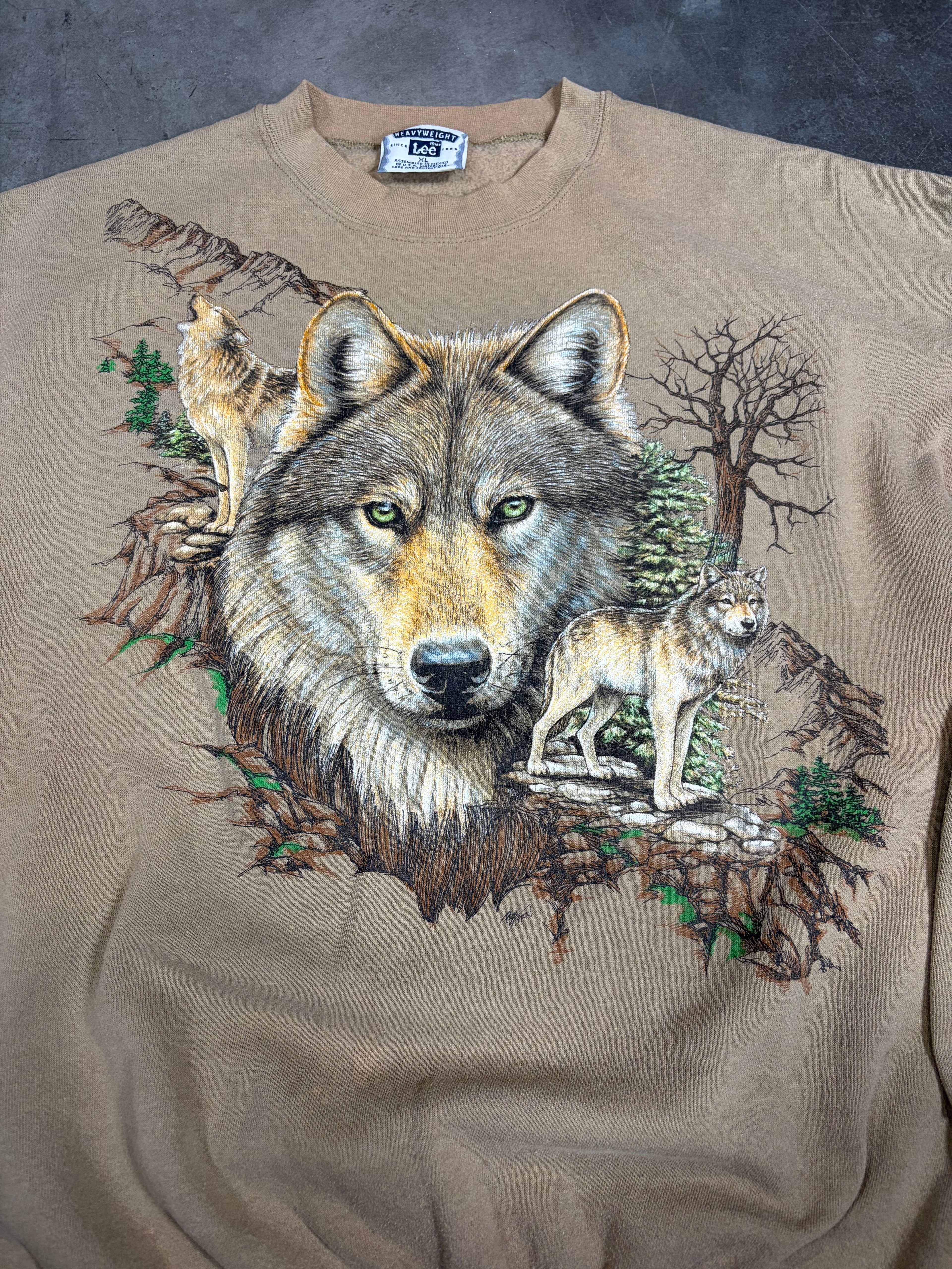 Wolf/Nature vintage crewneck