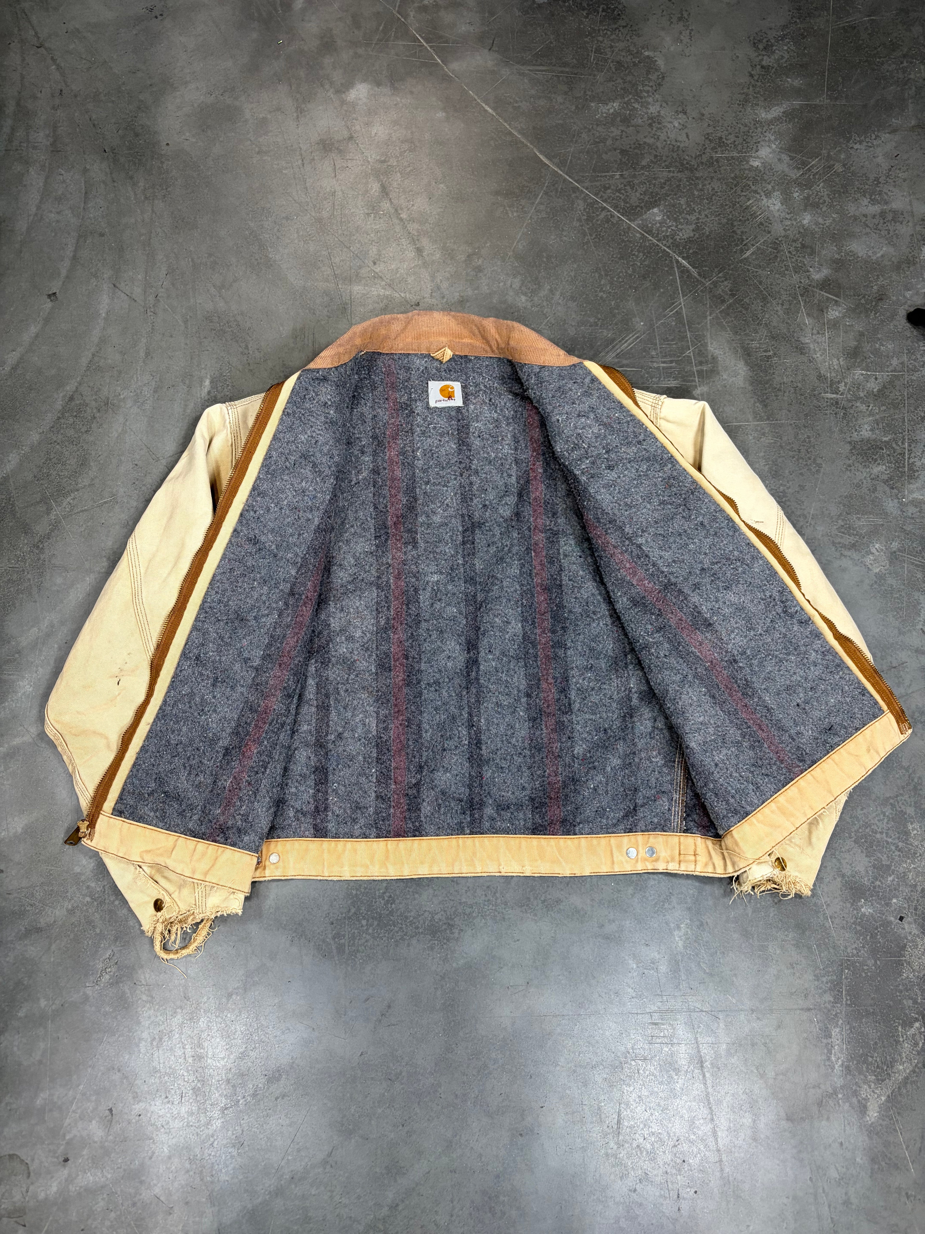 Vintage Blanked Lined Faded Carhartt Detroit Jacket J01