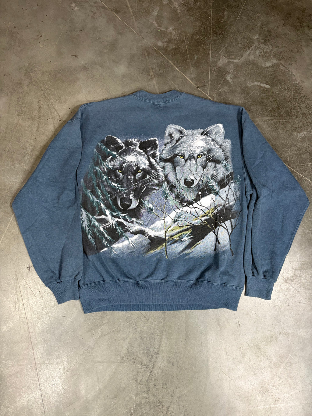 Wolf/nature vintage crewneck