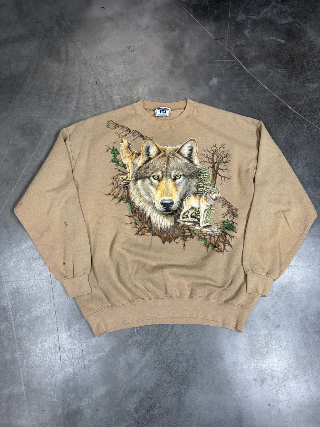 Wolf/Nature vintage crewneck