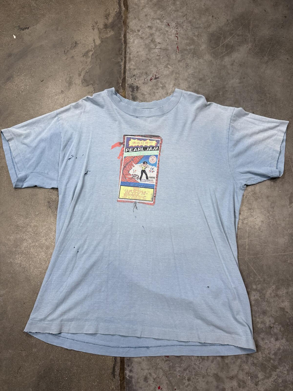 Pearl Jam Crackers Missoula Thrashed and Faded 1995 XL T-Shirt