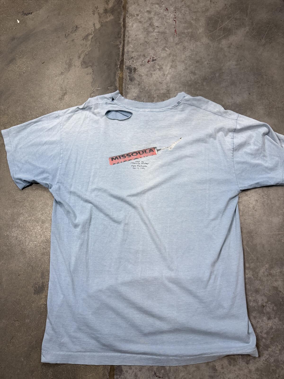 Pearl Jam Crackers Missoula Thrashed and Faded 1995 XL T-Shirt